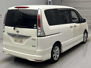 NISSAN SERENA 2011