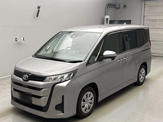 TOYOTA NOAH 2022