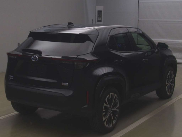 TOYOTA YARIS CROSS 2023