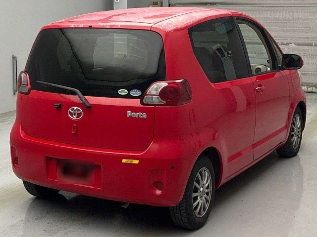 TOYOTA PORTE 2009