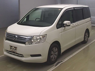 HONDA STEP WAGON 2011