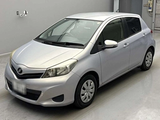 TOYOTA VITZ 2012