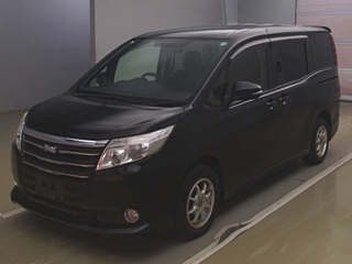 TOYOTA NOAH 2014