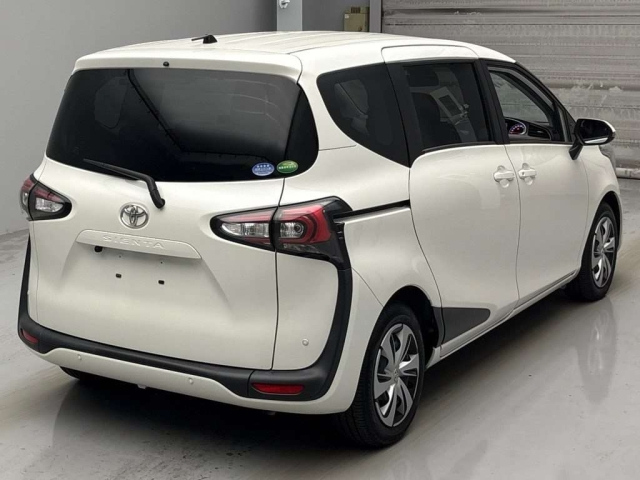 TOYOTA SIENTA 2019