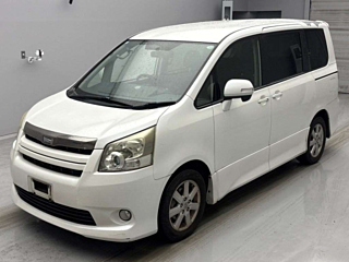TOYOTA NOAH 2009