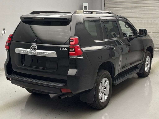 TOYOTA LAND CRUISER PRADO 2021