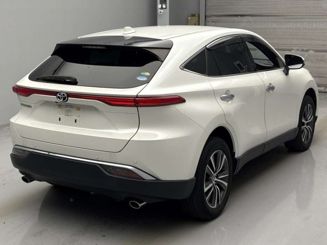 TOYOTA HARRIER 2021