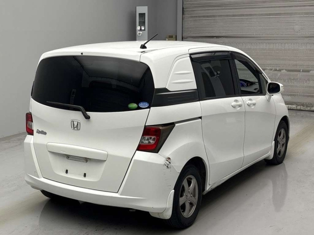 HONDA FREED 2013
