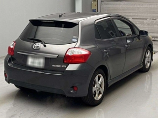TOYOTA AURIS 2010