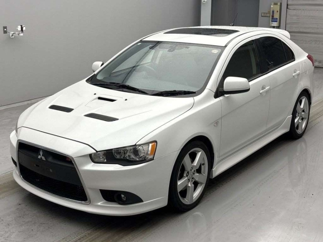 MITSUBISHI GALANT FORTIS 2014