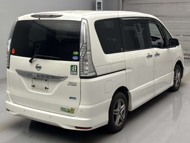 NISSAN SERENA 2014