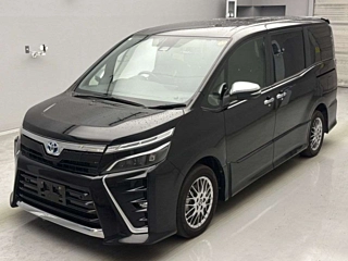 TOYOTA VOXY 2021