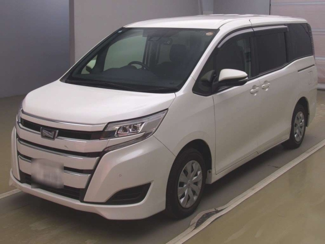 TOYOTA NOAH 2020
