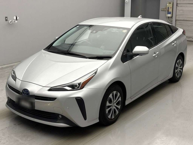 TOYOTA PRIUS 2021