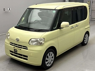 DAIHATSU TANTO 2011
