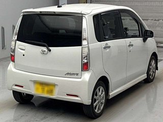 DAIHATSU MOVE 2011