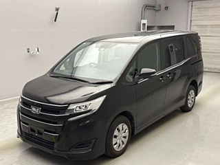 TOYOTA NOAH 2019
