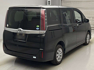 TOYOTA NOAH 2019