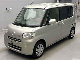 DAIHATSU TANTO 2013