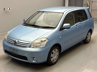 TOYOTA RAUM 2009
