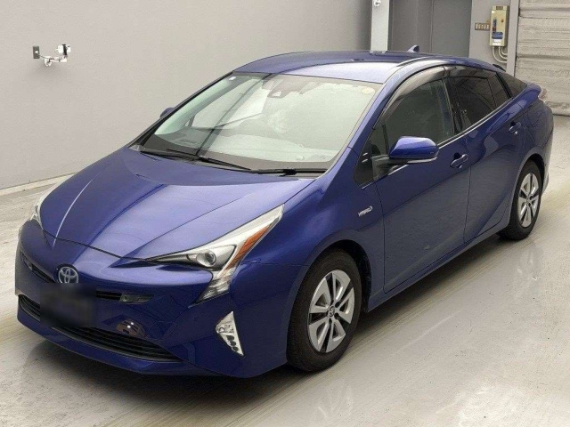 TOYOTA PRIUS 2017
