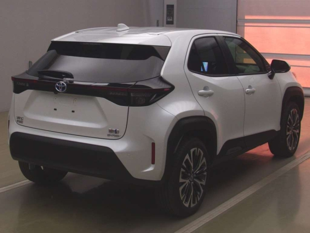 TOYOTA YARIS CROSS 2023