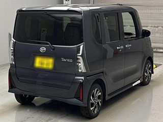 DAIHATSU TANTO 2024