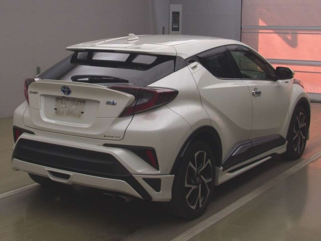 TOYOTA C-HR 2017