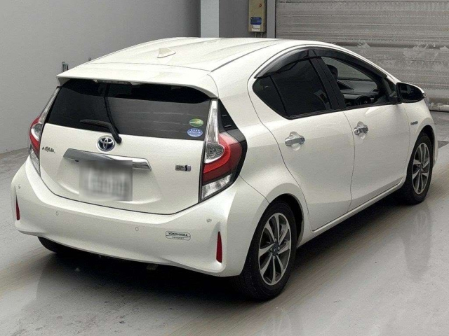 TOYOTA AQUA 2018