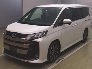 TOYOTA NOAH 2022