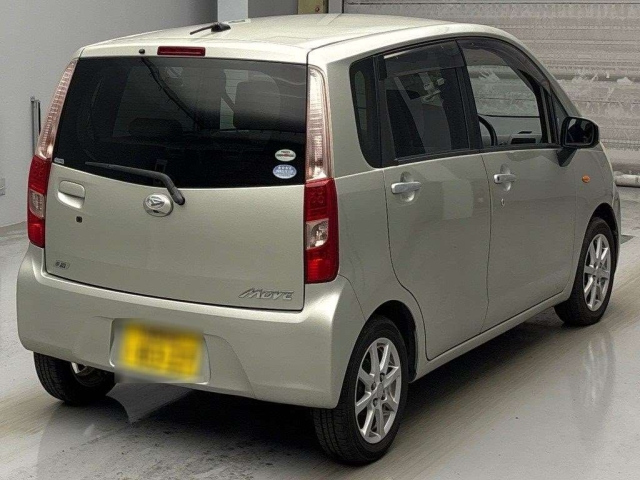 DAIHATSU MOVE 2011