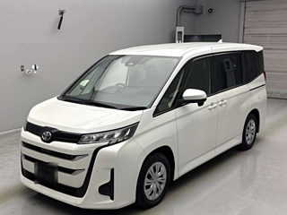TOYOTA NOAH 2022