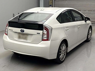 TOYOTA PRIUS 2013