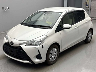 TOYOTA VITZ 2017