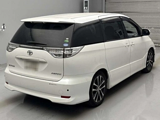 TOYOTA ESTIMA 2013