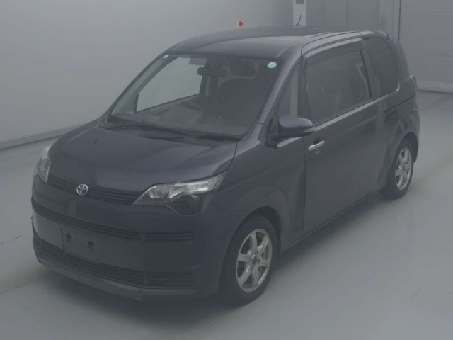 TOYOTA SPADE 2013