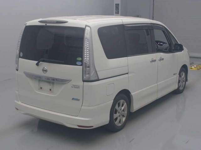 NISSAN SERENA 2013