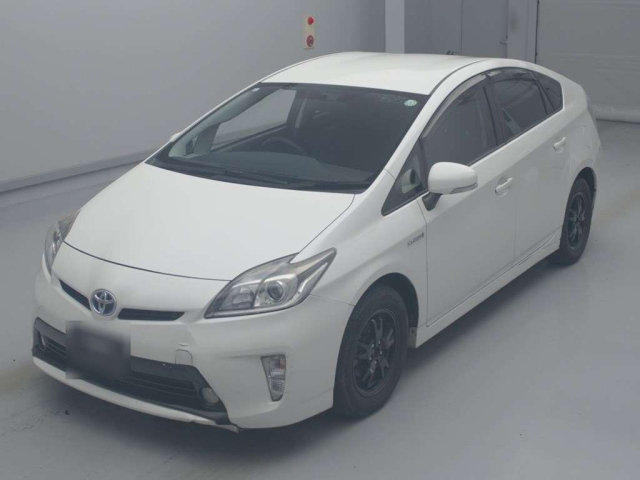 TOYOTA PRIUS 2015