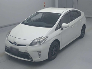 TOYOTA PRIUS 2015