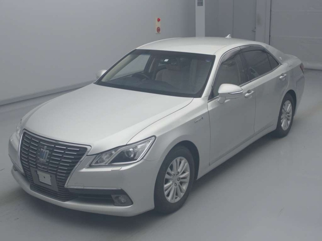 TOYOTA CROWN 2013