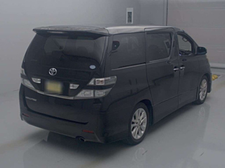 TOYOTA VELLFIRE 2010