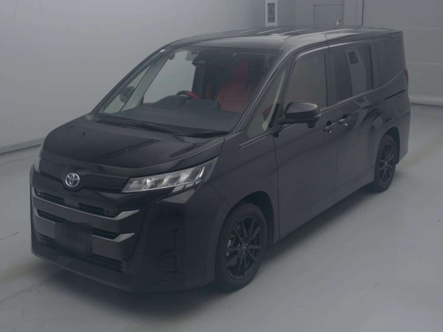 TOYOTA NOAH 2023