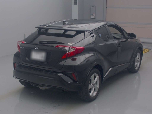 TOYOTA C-HR 2018