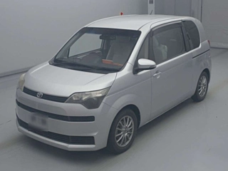 TOYOTA SPADE 2013