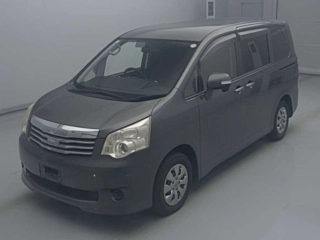 TOYOTA NOAH 2012