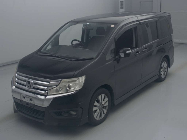 HONDA STEP WAGON 2013