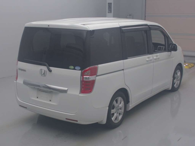HONDA STEP WAGON 2013