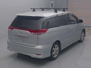 TOYOTA ESTIMA 2010