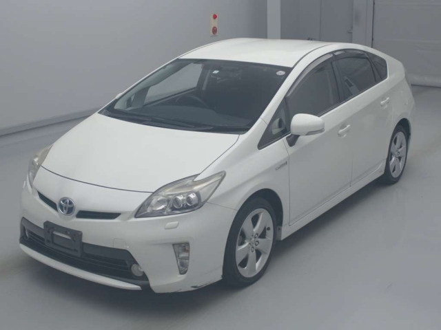 TOYOTA PRIUS 2014