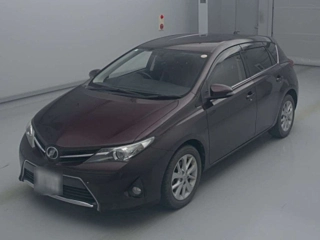 TOYOTA AURIS 2015